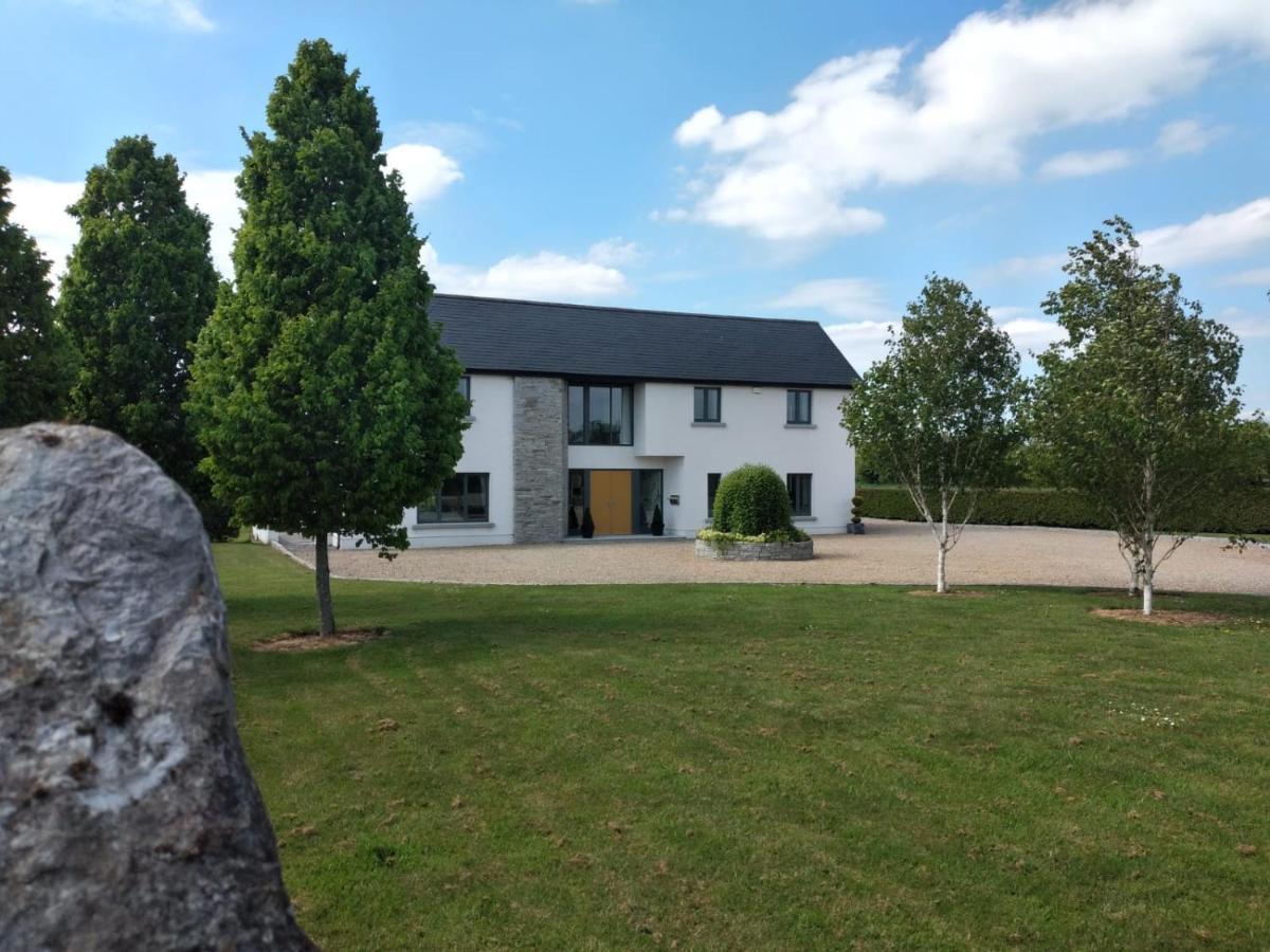 Brona Dempsey Bed & Breakfast Birr Exterior photo